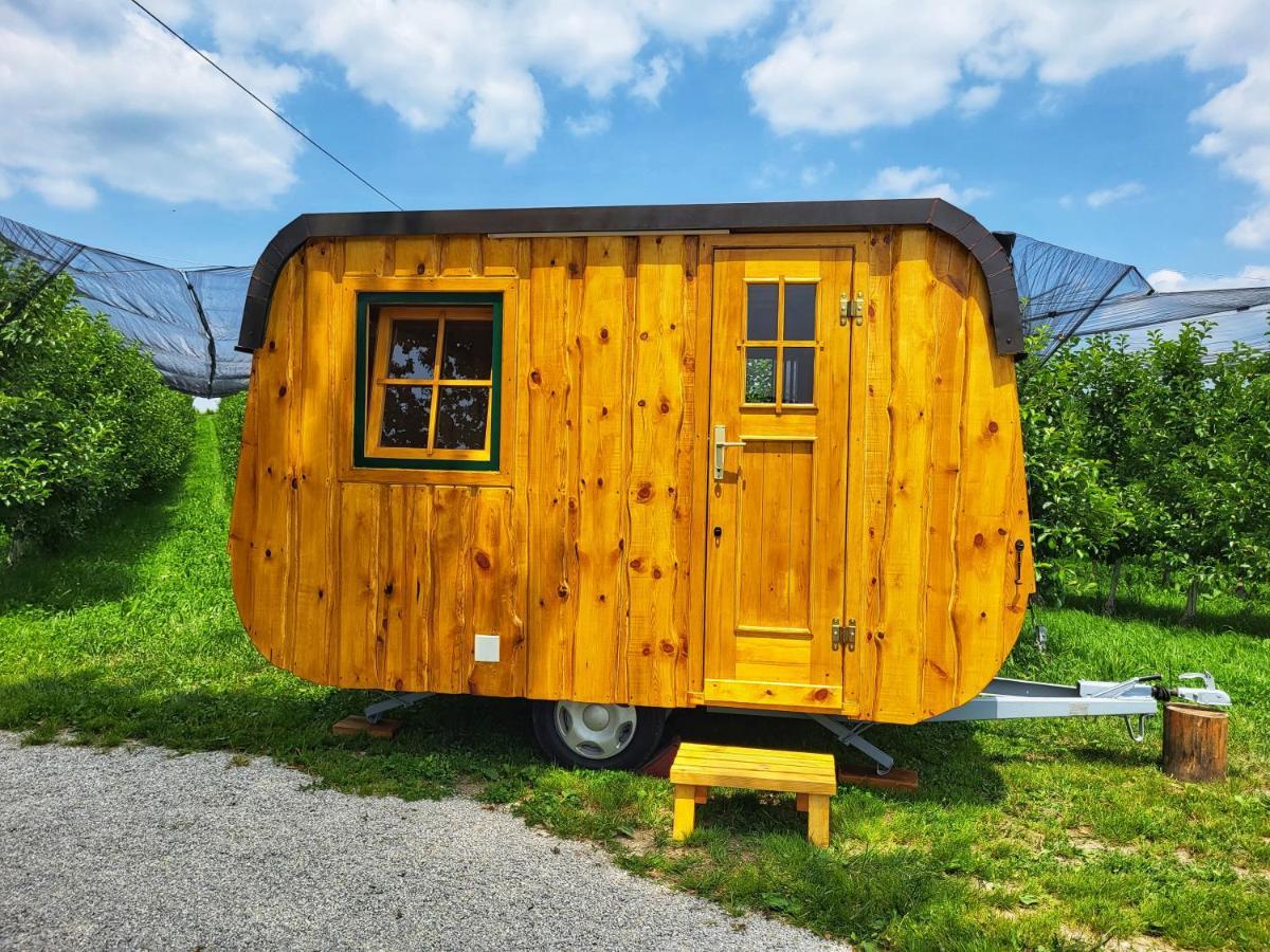 Unique Wooden Holiday House In Nature Lukovica pri Domžalah エクステリア 写真