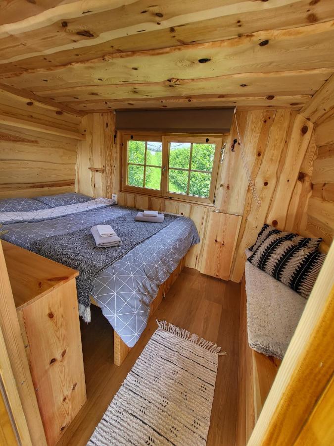 Unique Wooden Holiday House In Nature Lukovica pri Domžalah エクステリア 写真